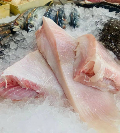 🌊 Deep-Sea Stingray Wings(Premium Thick-Cut) — The Ultimate "Crunch" Experience in SG!